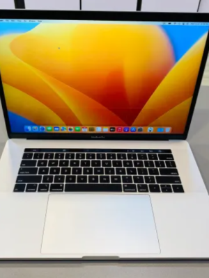 MacBook Pro (15-inch, 2018)