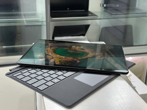 Microsoft Surface Pro X Microsoft SQ1