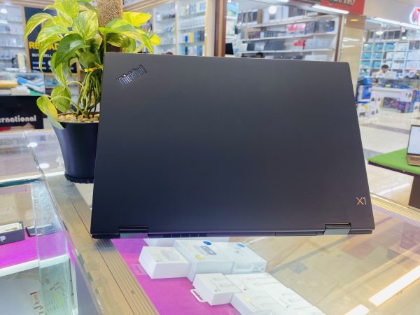 LENOVO THINKPAD X1 YOGA 8GB RAM 256GB SSD with pen